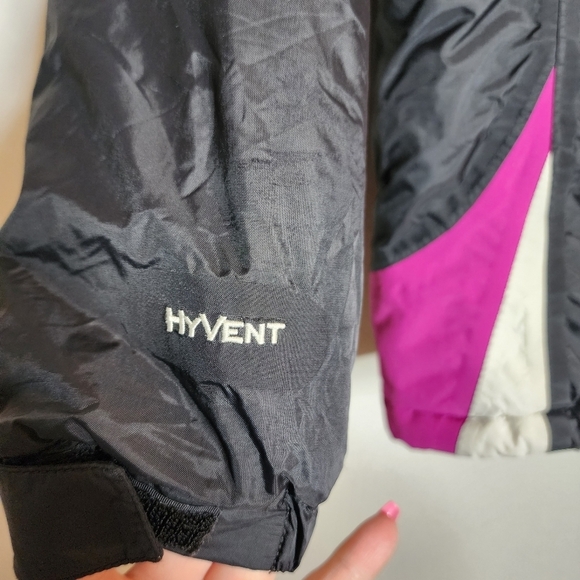 The North Face HyVent black fushia coat.  Kids size medium 10/12. - Picture 12 of 16